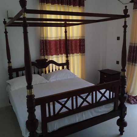 Golden Villa Амбалангода Екстериор снимка