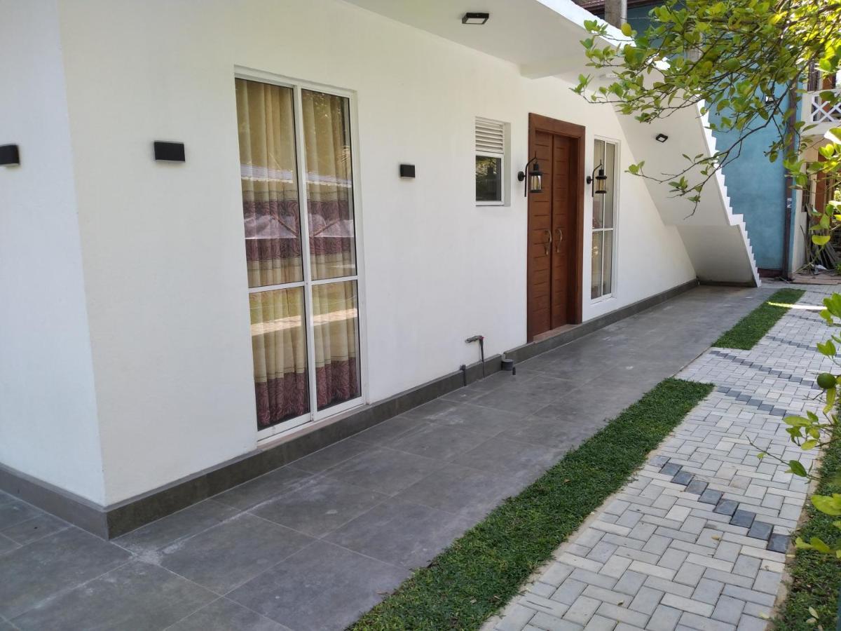 Golden Villa Амбалангода Екстериор снимка