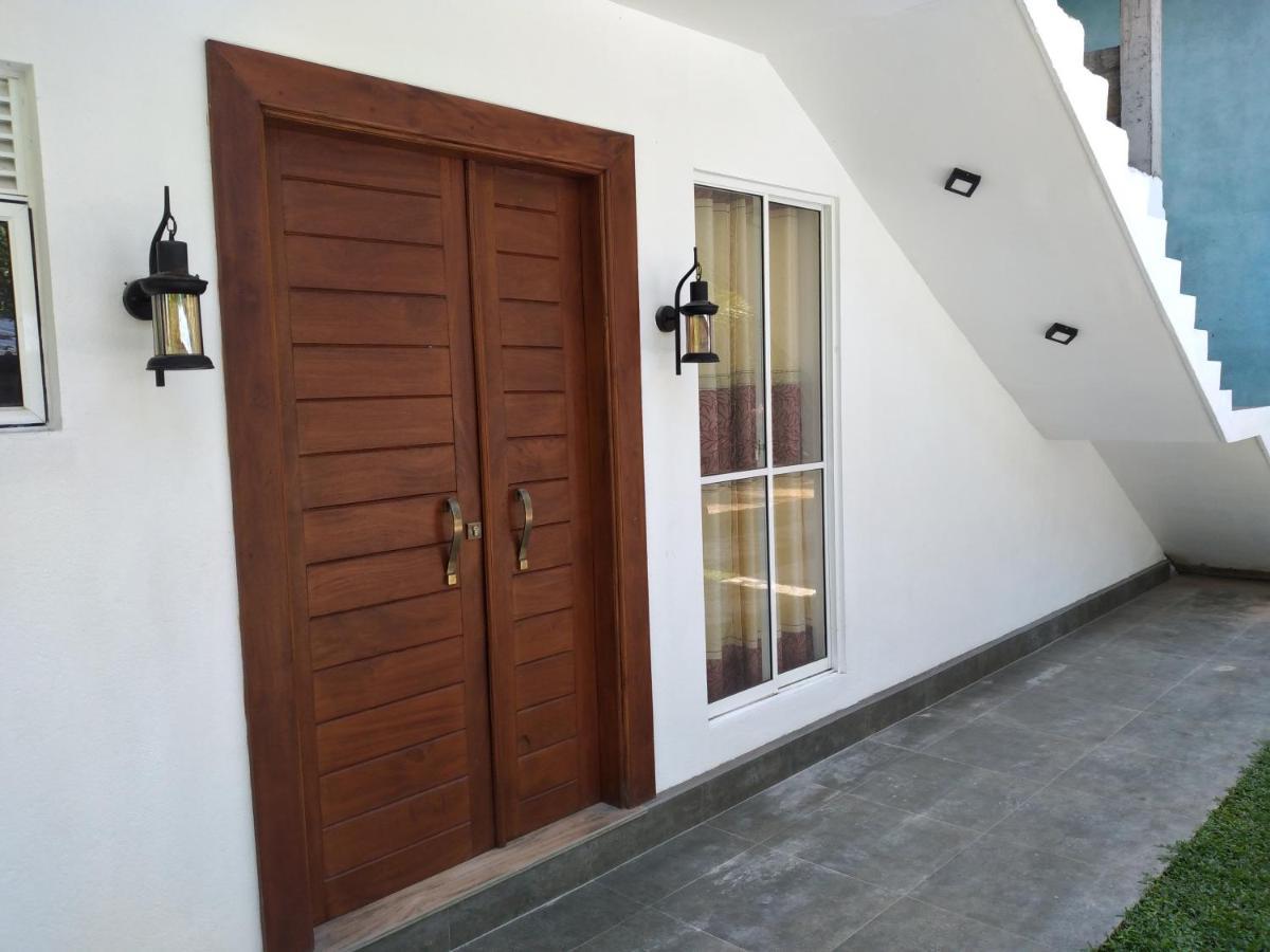 Golden Villa Амбалангода Екстериор снимка