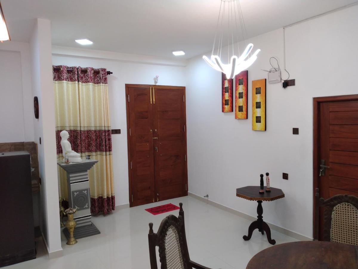 Golden Villa Амбалангода Екстериор снимка