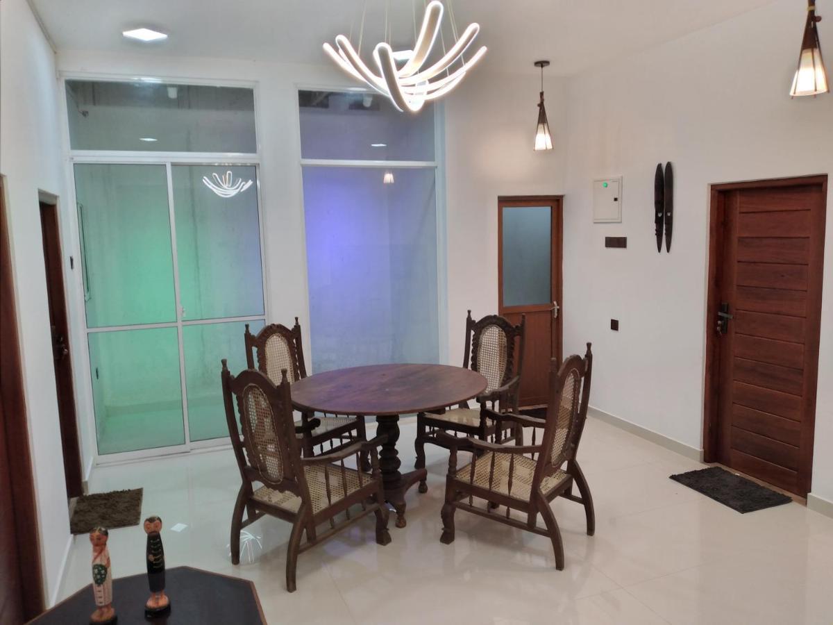 Golden Villa Амбалангода Екстериор снимка